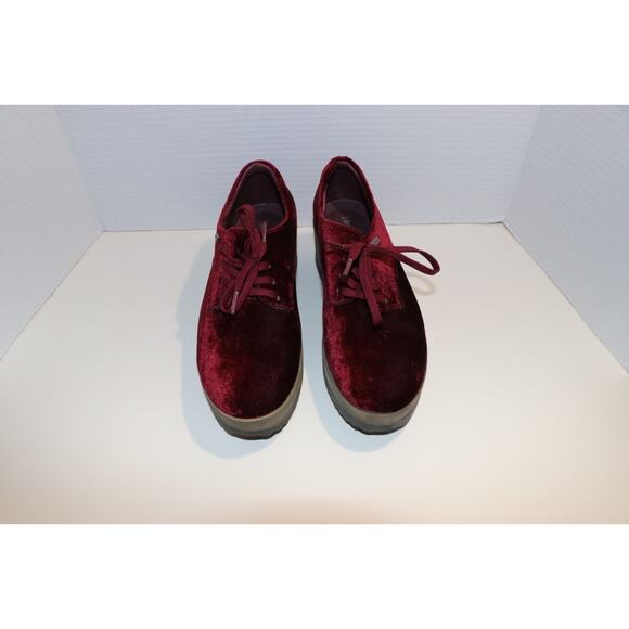 Quiz Size 7.5 Burgundy Velvet Wedge Platform Lace Up Red Shoes - Picture 2 of 10